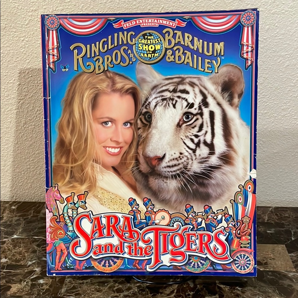 Ringling Bros. Barnum & Bailey Sara and the Tigers Magazine
